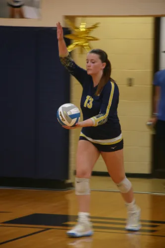 Lakes sail past Speedgirls in volleyball